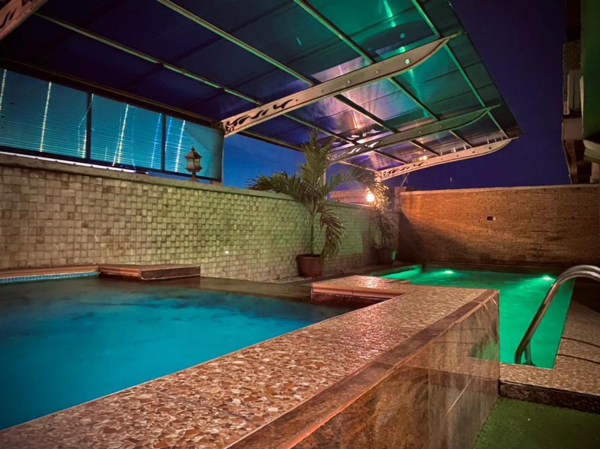 ليكى Caesar'S Luxury Hotel المظهر الخارجي الصورة