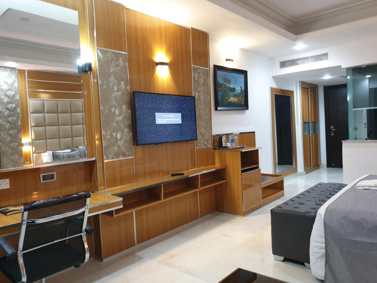 ليكى Caesar'S Luxury Hotel المظهر الخارجي الصورة